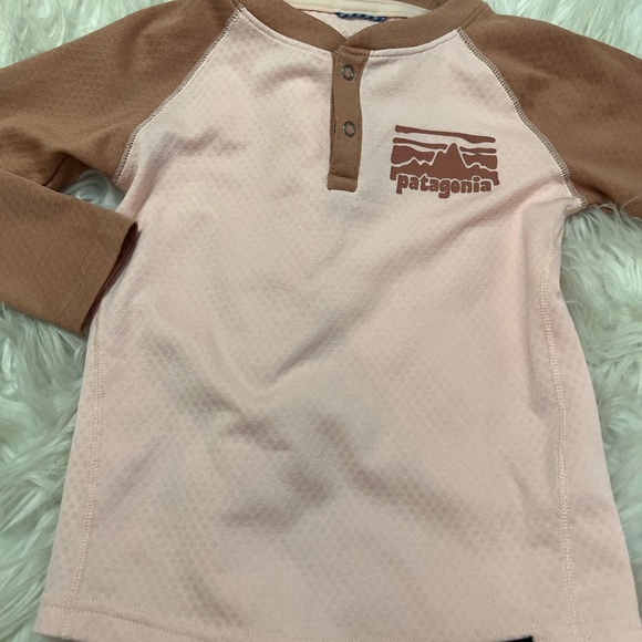 Patagonia Cream Long Sleeve Tee with Textured Fabric - Picture 1 of 4